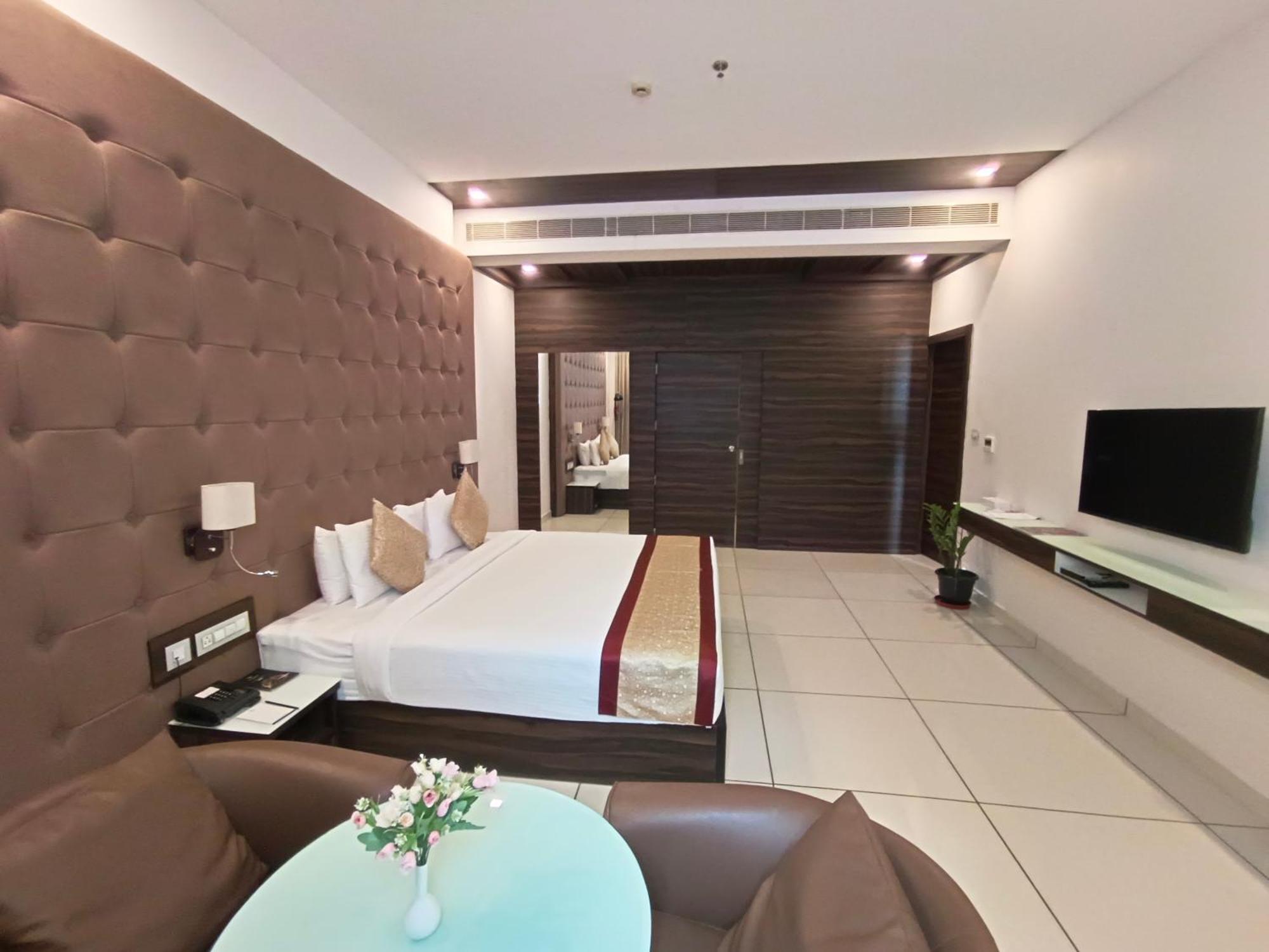 Blue Serene Resort غوروفايور المظهر الخارجي الصورة